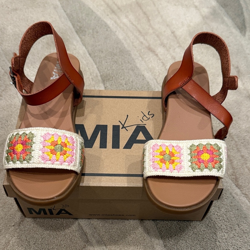 NEW MIA Tan Sandals with Colorful Embroidery